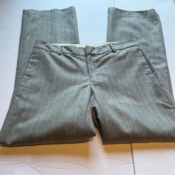 Banana Republic Women's Dress Pants Gray with fine white stripe Size 10 - Picture 2 of 9